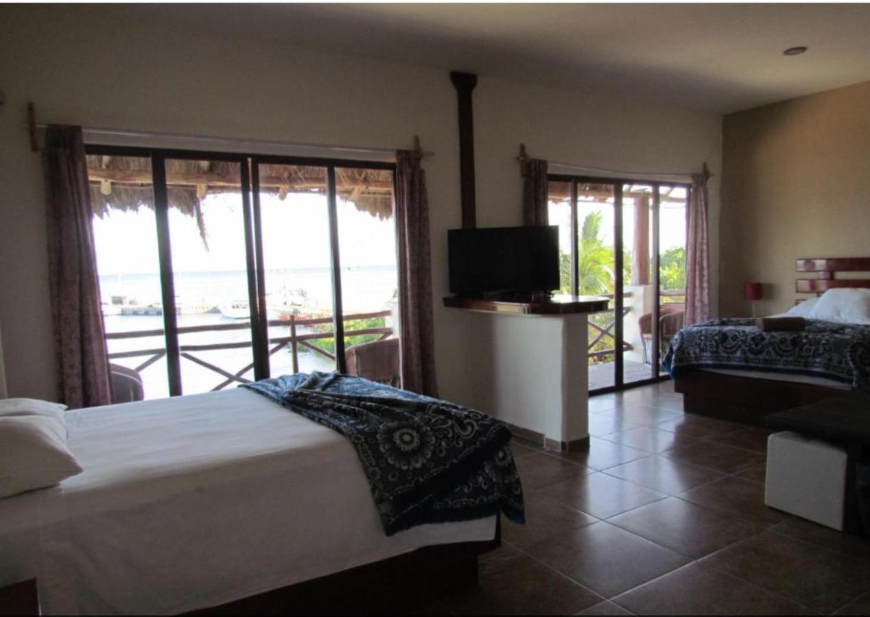 Porto Coral Hotel & Suites Chetumal Exteriör bild