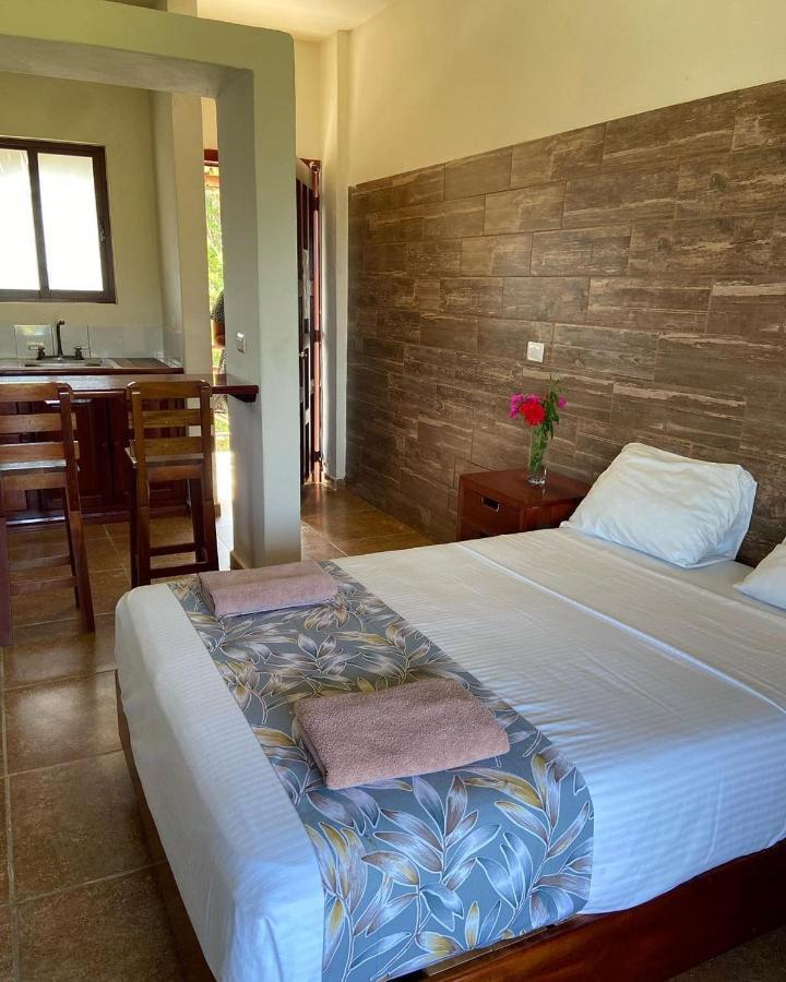 Porto Coral Hotel & Suites Chetumal Exteriör bild