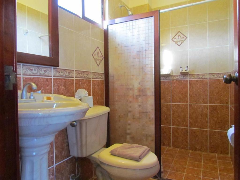 Porto Coral Hotel & Suites Chetumal Exteriör bild